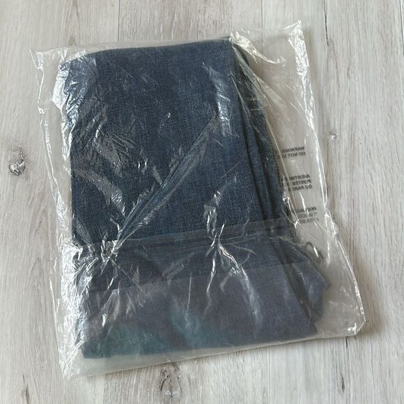 Silver Jeans Suki Bootcut Size 28 Short NWT in packaging - Picture 7 of 7